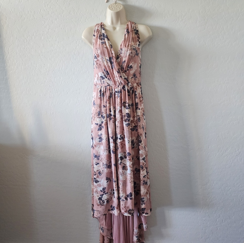 TORRID floral chiffon high-low dress, size 10, blush